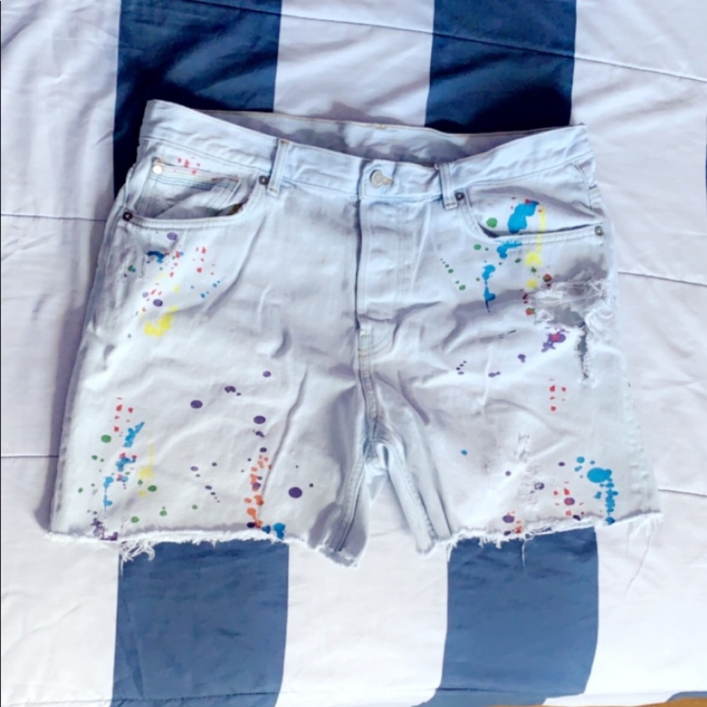 h&m’s pride collection : paint splattered shorts!!